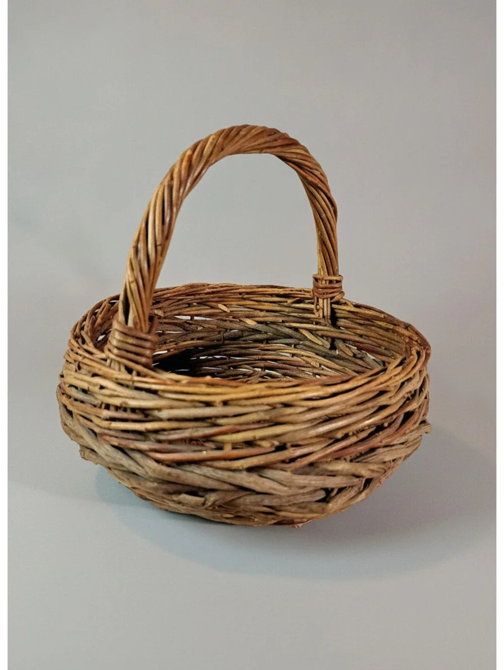 Vintage Rustic Country Hand-woven Vine Gathering Basket w/ Curved Handle 10